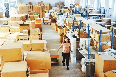 許昌跨境電商發(fā)展勢(shì)頭強(qiáng)勁 企業(yè)突破2000家，交易額穩(wěn)居全省第二，實(shí)業(yè)投資熱潮興起